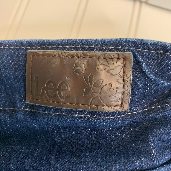 Lee Relaxed Fit Mom Jeans Sz 12 Dark Wash - Picture 4 of 7